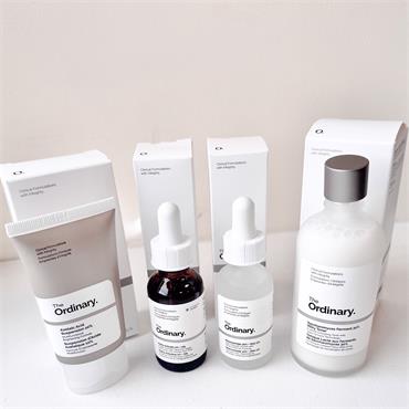BRIGHT AND EVEN SKIN SET