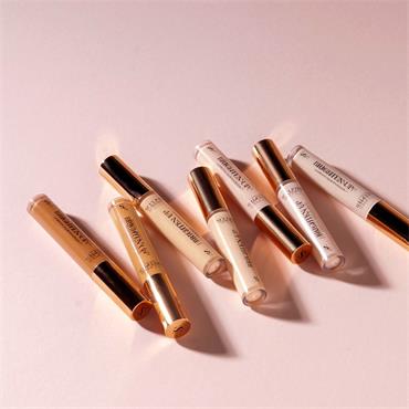 BRIGHTEN UP LIQUID CONCEALER